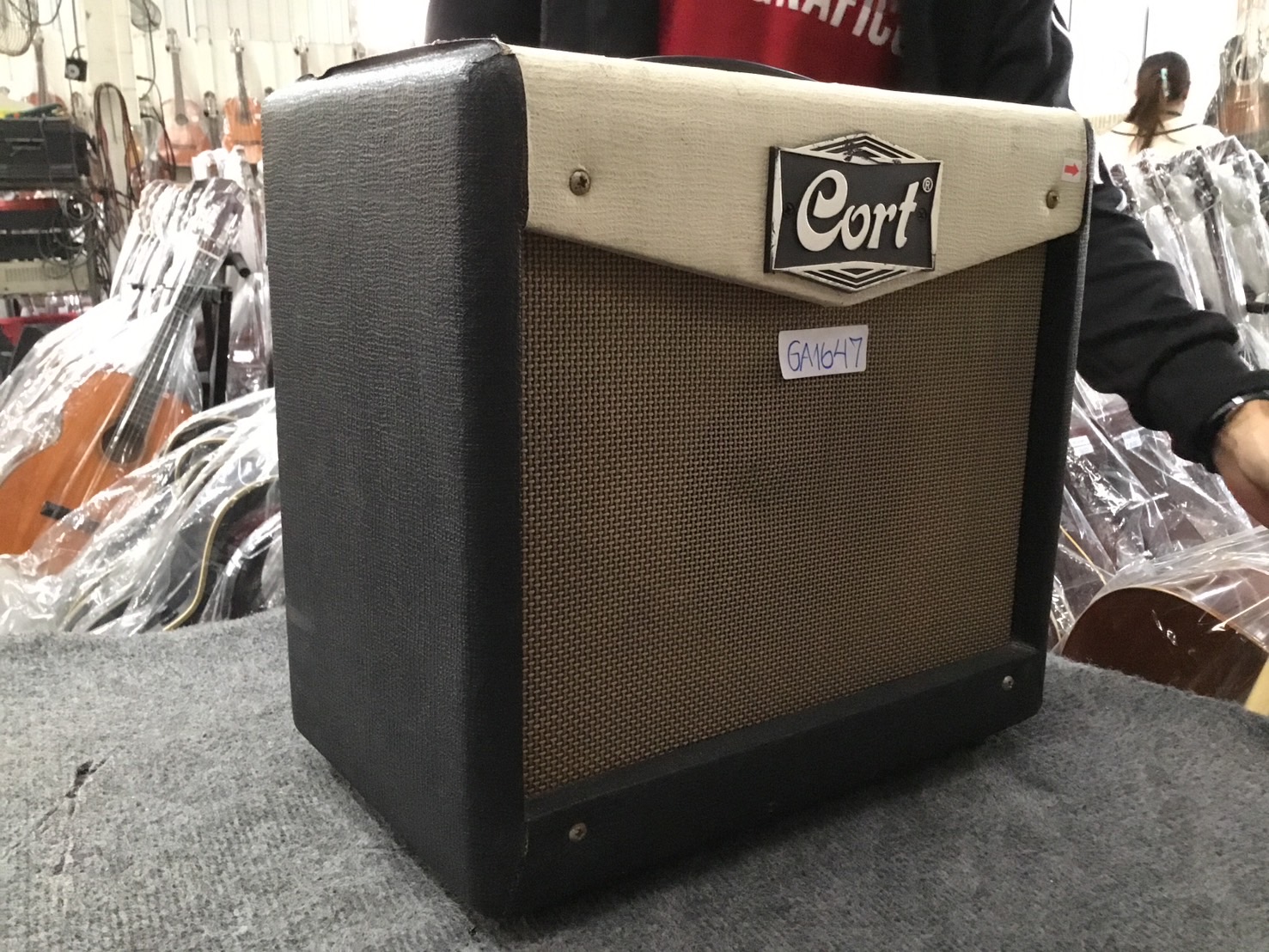 แอมป์กีต้าร์ Cort : CM15G