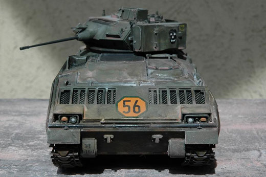 โมเดลรถถังทามิย่า ขนาด 1/35 Tamiya TA35132 U.S. M2 Bradley IFV