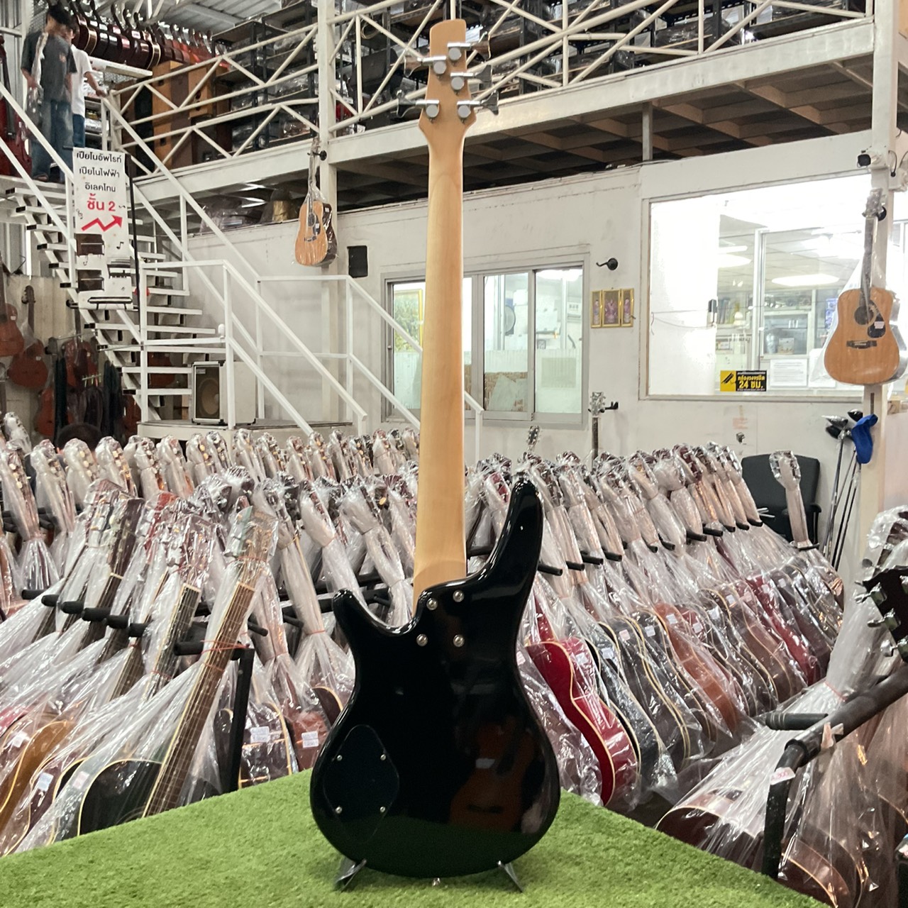 กีต้าร์เบส Sni jer (Gion) - 5 สาย