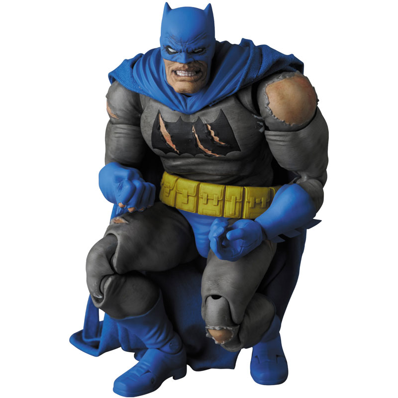 MAFEX No.119 MAFEX BATMAN (TDKR: The Dark Knight Triumphant)(Pre-order)