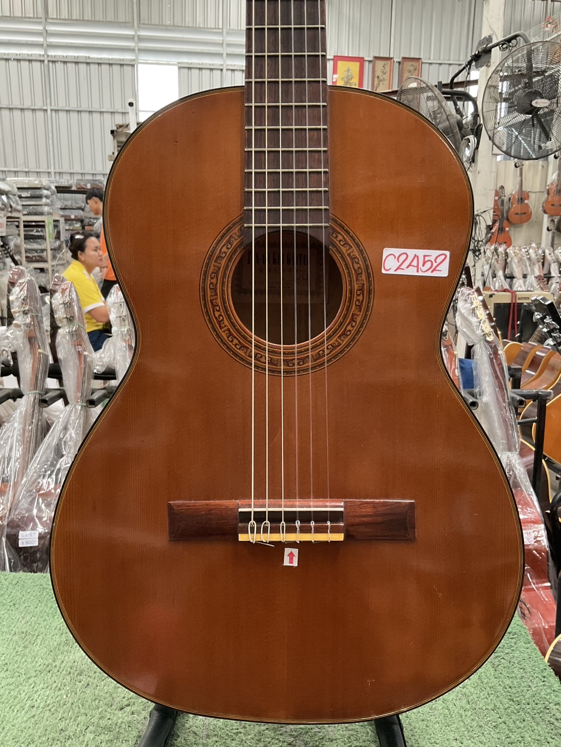 กีต้าร์คลาสสิค ZEN-ON GUT : No.60