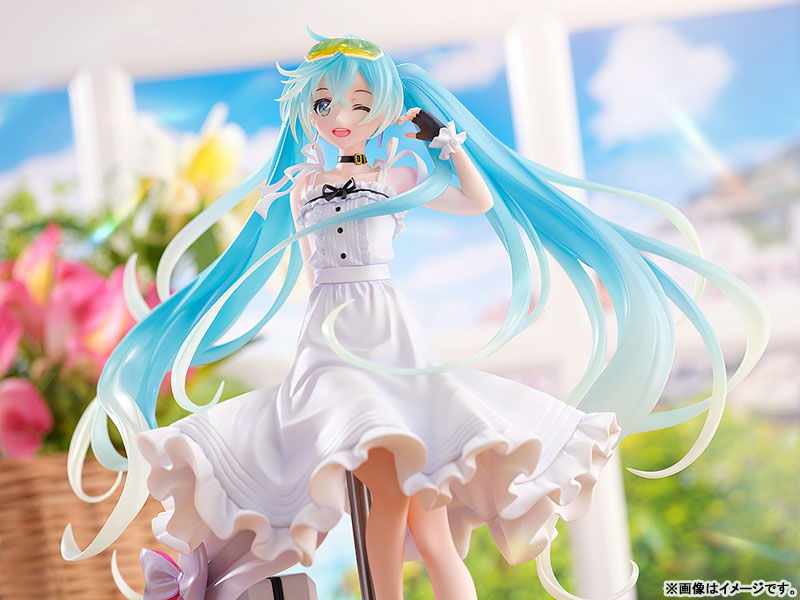 Hatsune Miku GT Project Racing Miku 2021 Vacation Style Ver. 1/7 Complete Figure(Pre-order)
