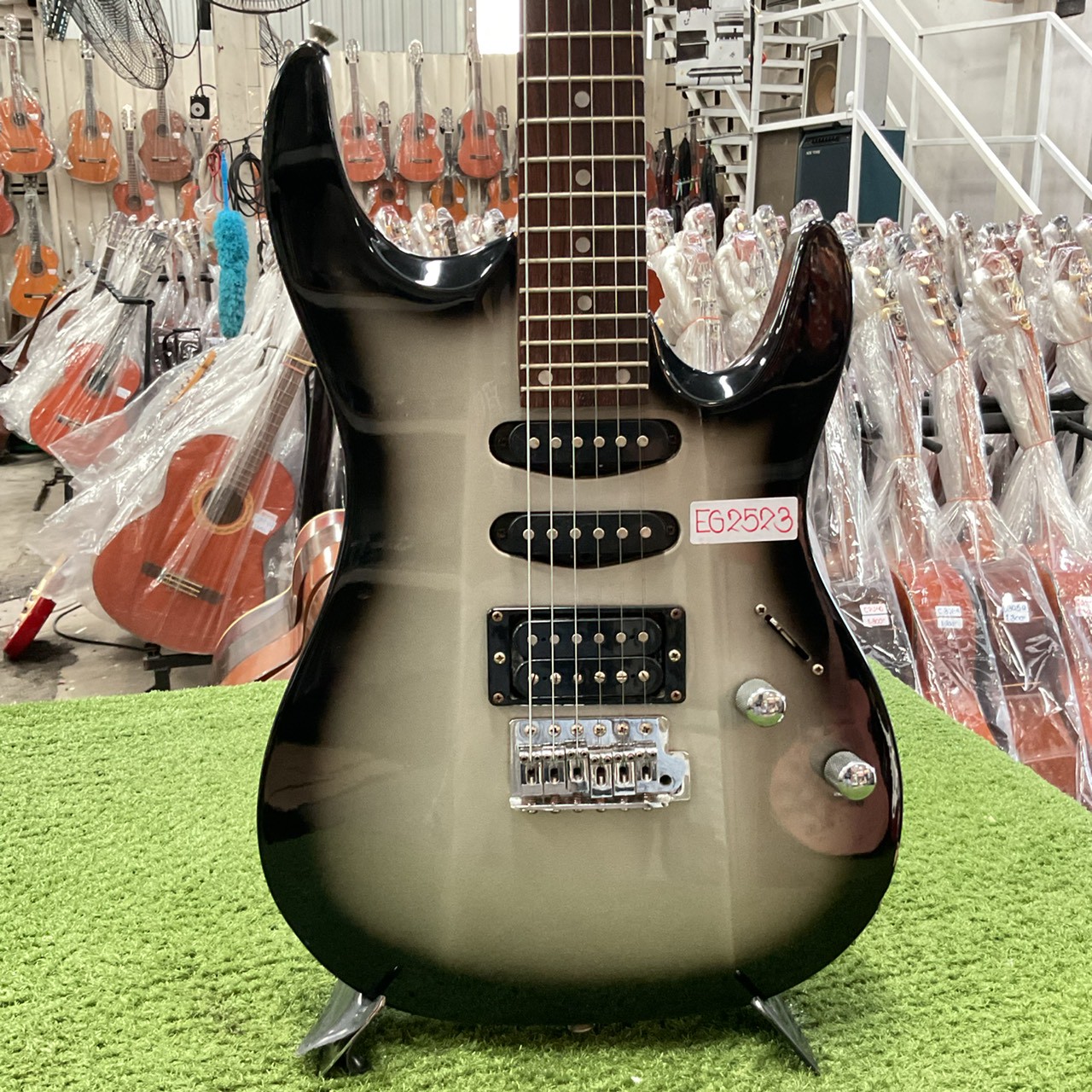 กีต้าร์ไฟฟ้า Aria Pro II : MA