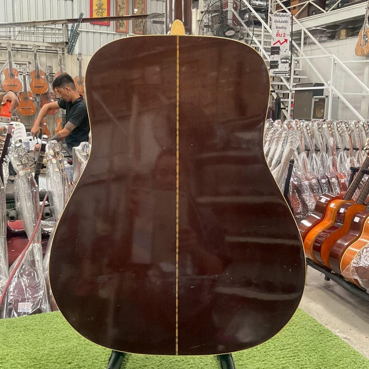 กีต้าร์โปร่ง YAMAHA : FG-201B