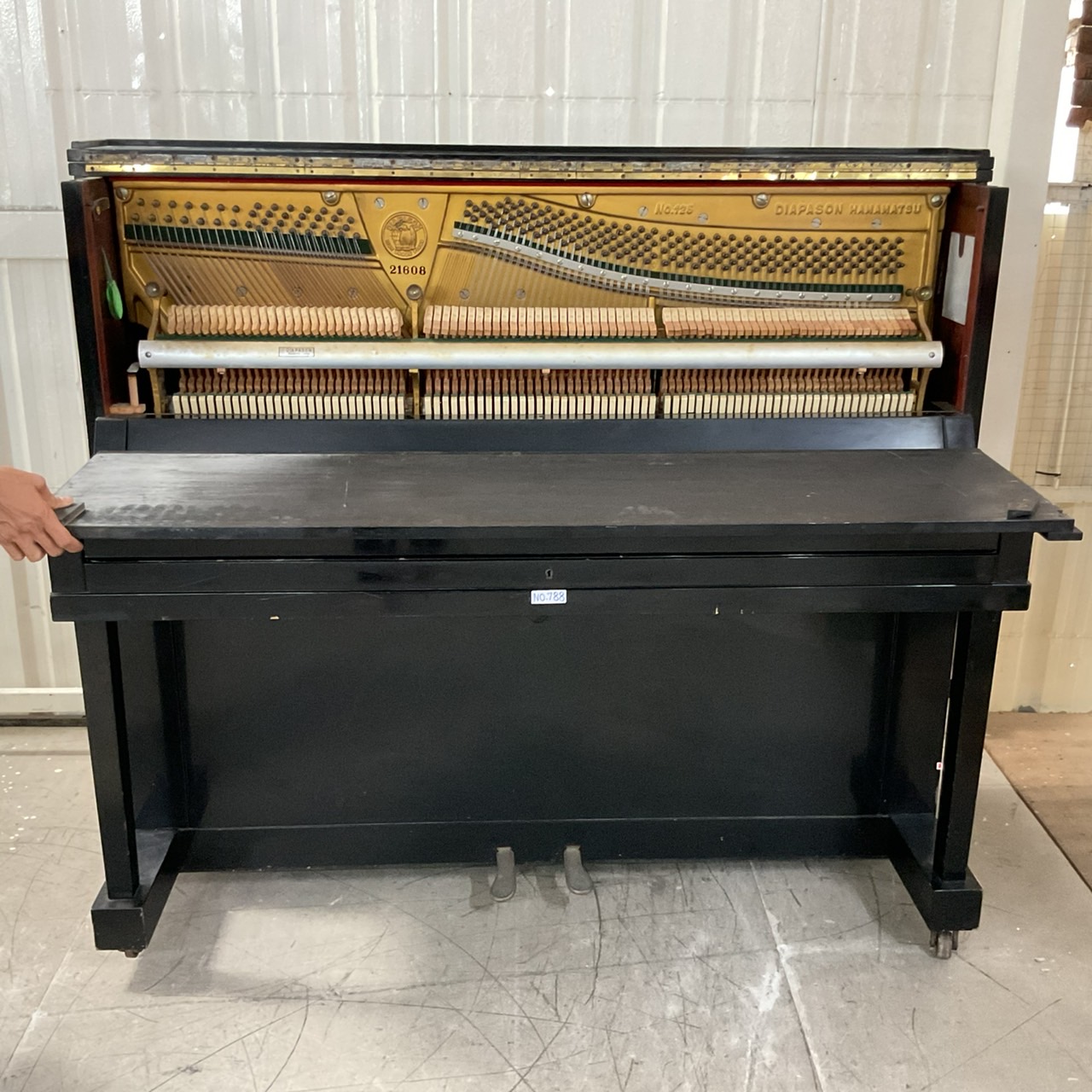 เปียโนอัพไลท์ DIAPASON HAMAMATSU : No.125