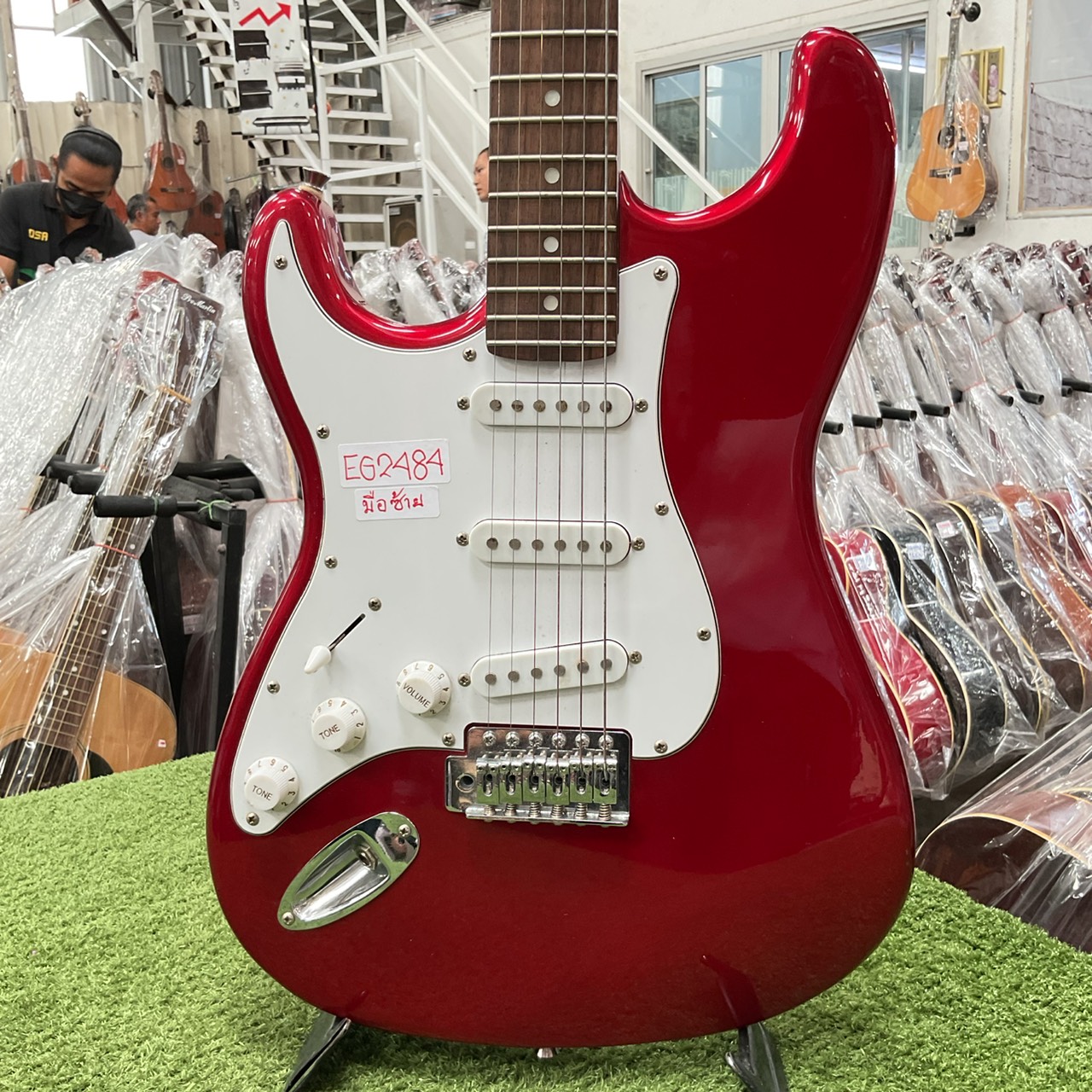 กีต้าร์ไฟฟ้า Giannini (สำหรับมือซ้าย)