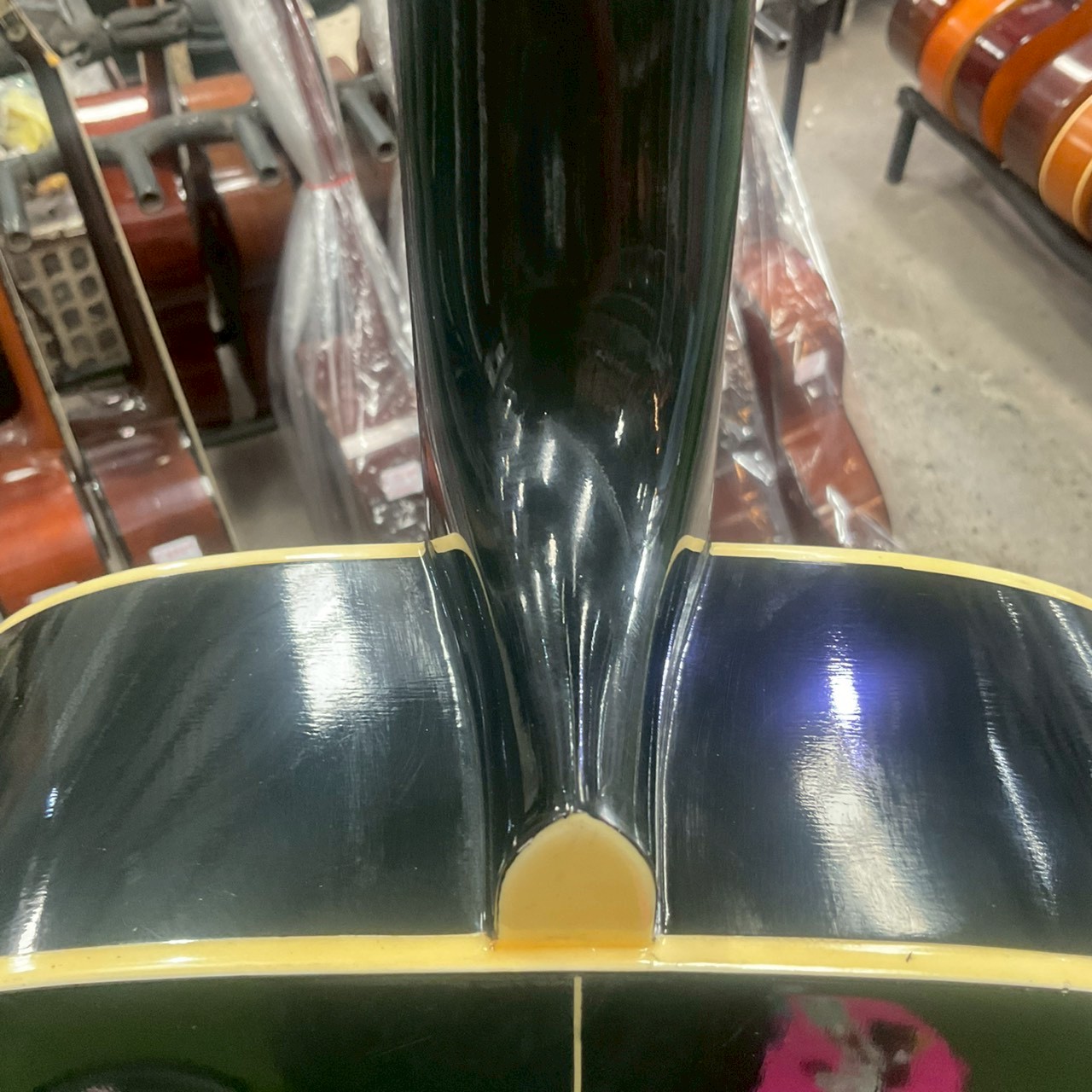 กีต้าร์โปร่ง ARIA : ADF-200BK