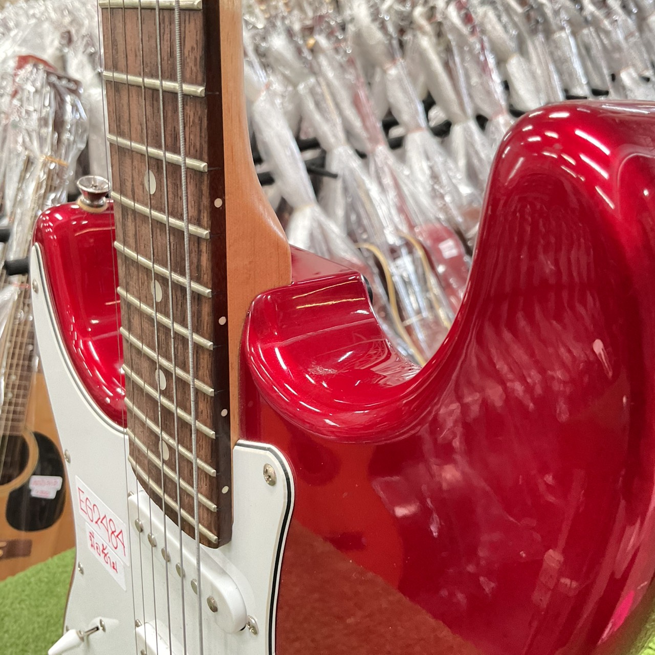 กีต้าร์ไฟฟ้า Giannini (สำหรับมือซ้าย)