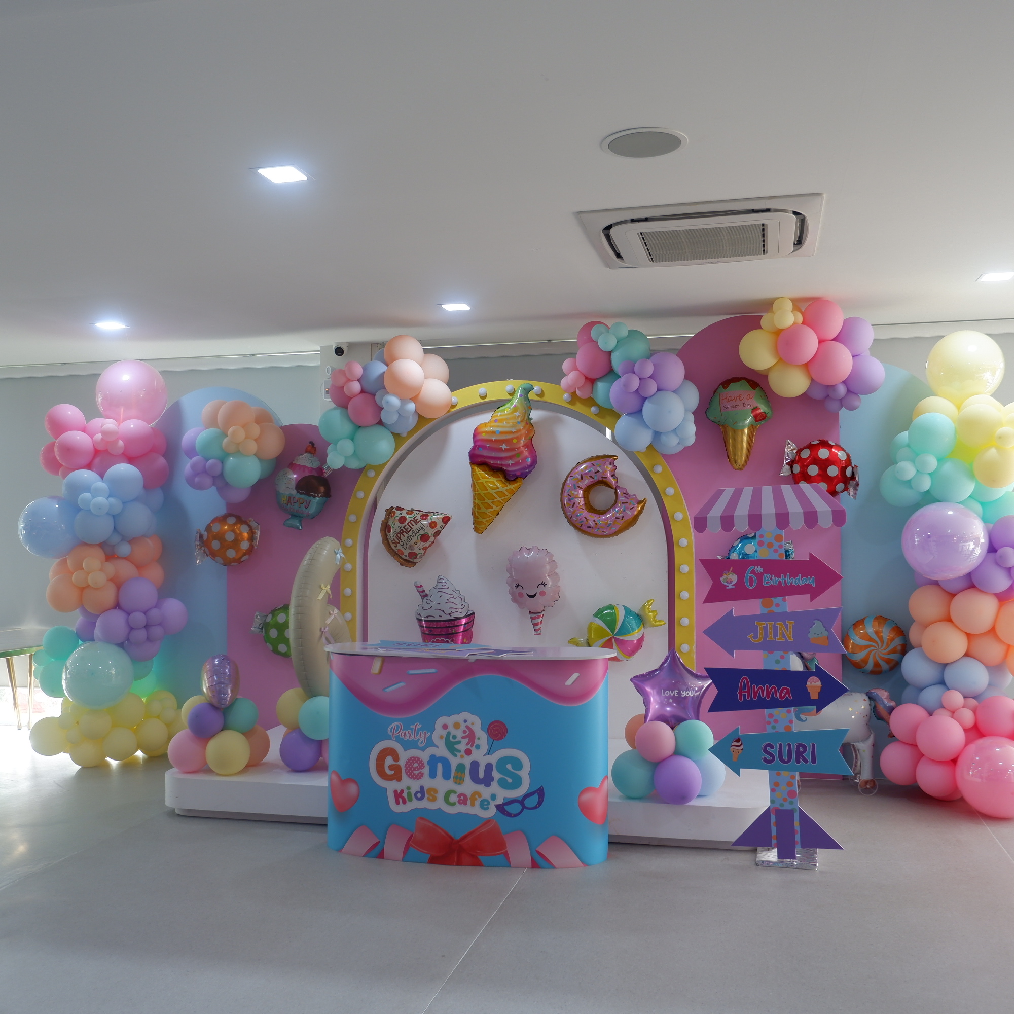 รับจัดเลี้ยงงานวันเกิด ที่ Genius Kids Cafe