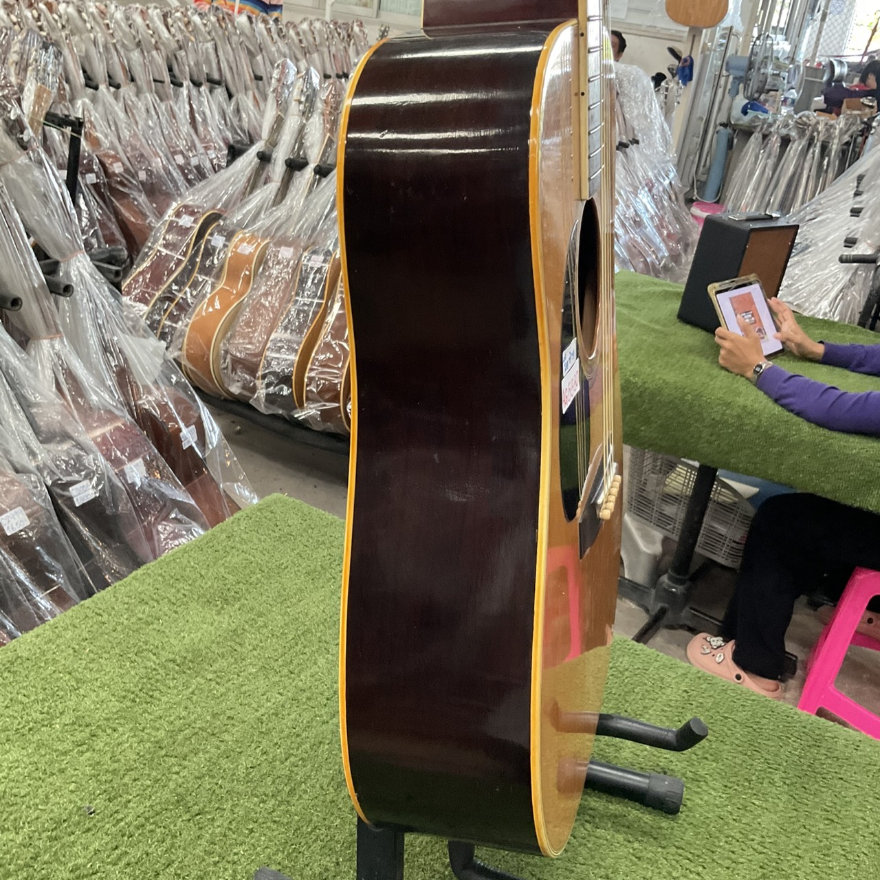 กีต้าร์โปร่ง Morris : W-20 (สำหรับมือซ้าย)