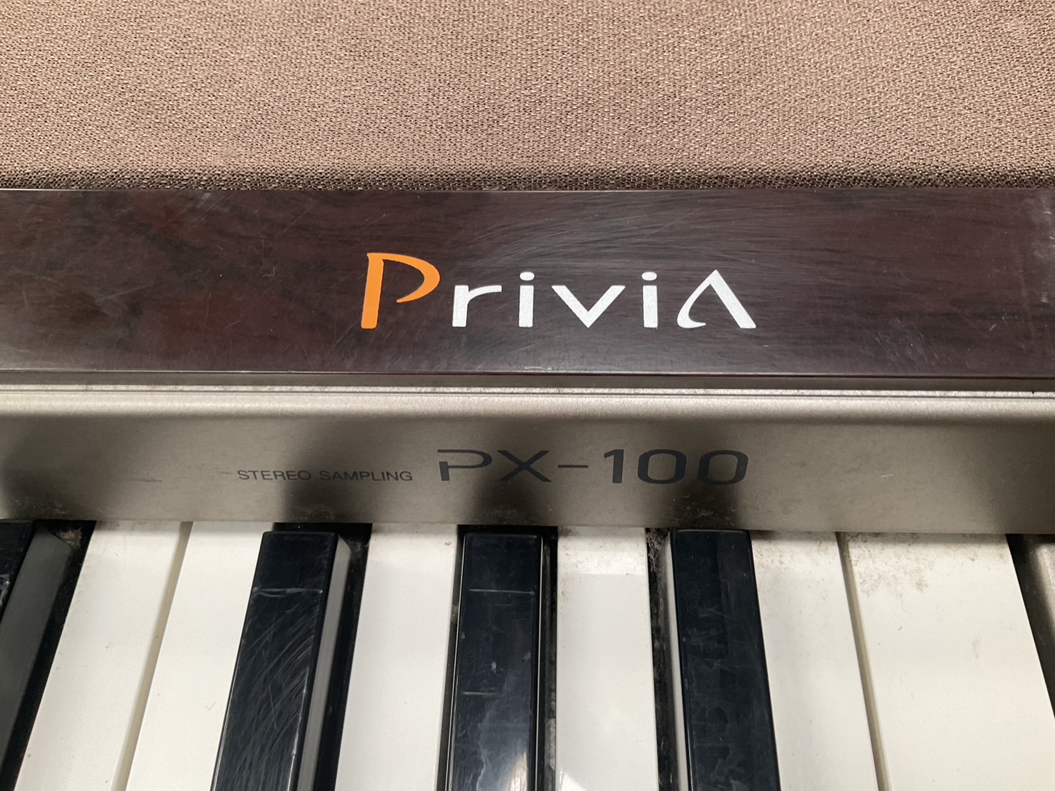 เปียโน CASIO : PX-100 สินค้าไม่พร้อมใช้งาน (ต้องซ่อม)