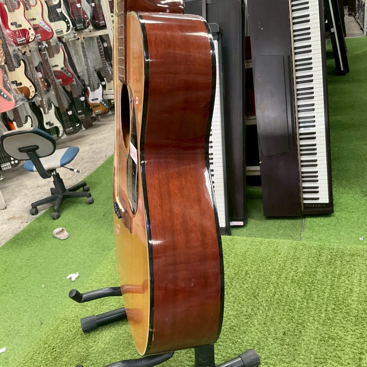 กีต้าร์โปร่ง Aria : F-130