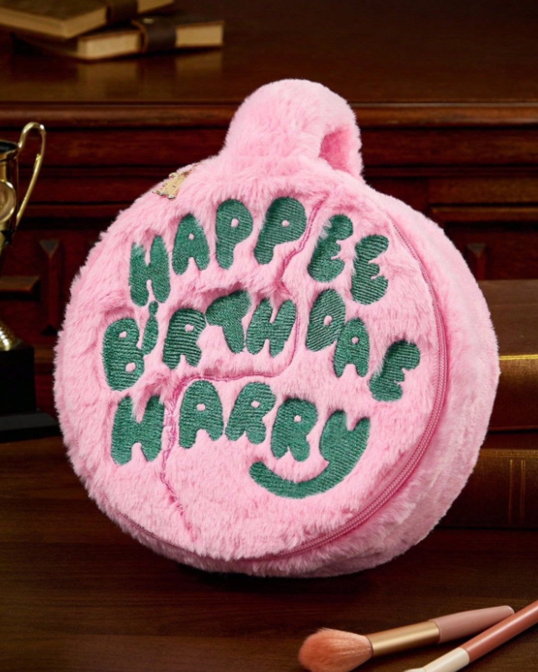 [Pre-Order] Harry Potter Happee Birthdae Harry กระเป๋าเครื่องสำอางค์ ลายเค้ก