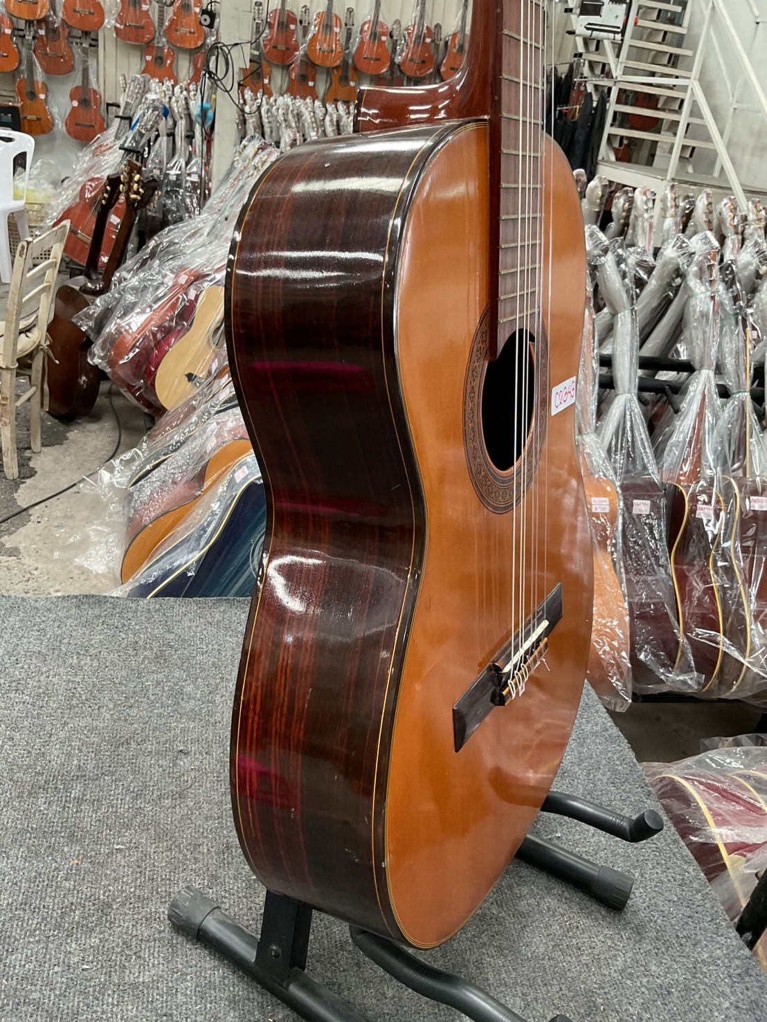 กีต้าร์คลาสสิค Abe Gut : 63E