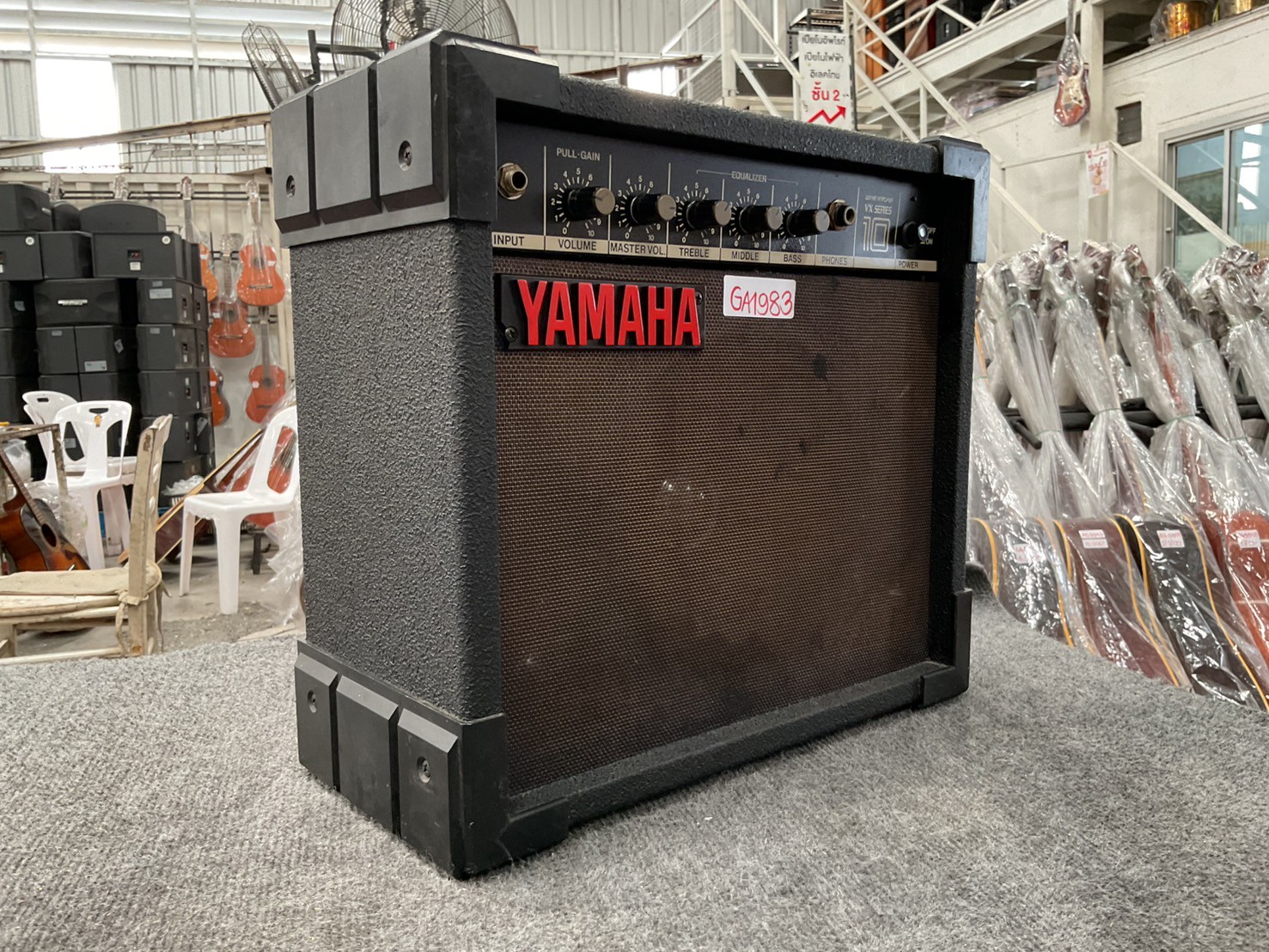 แอมป์กีต้าร์ YAMAHA : VX10