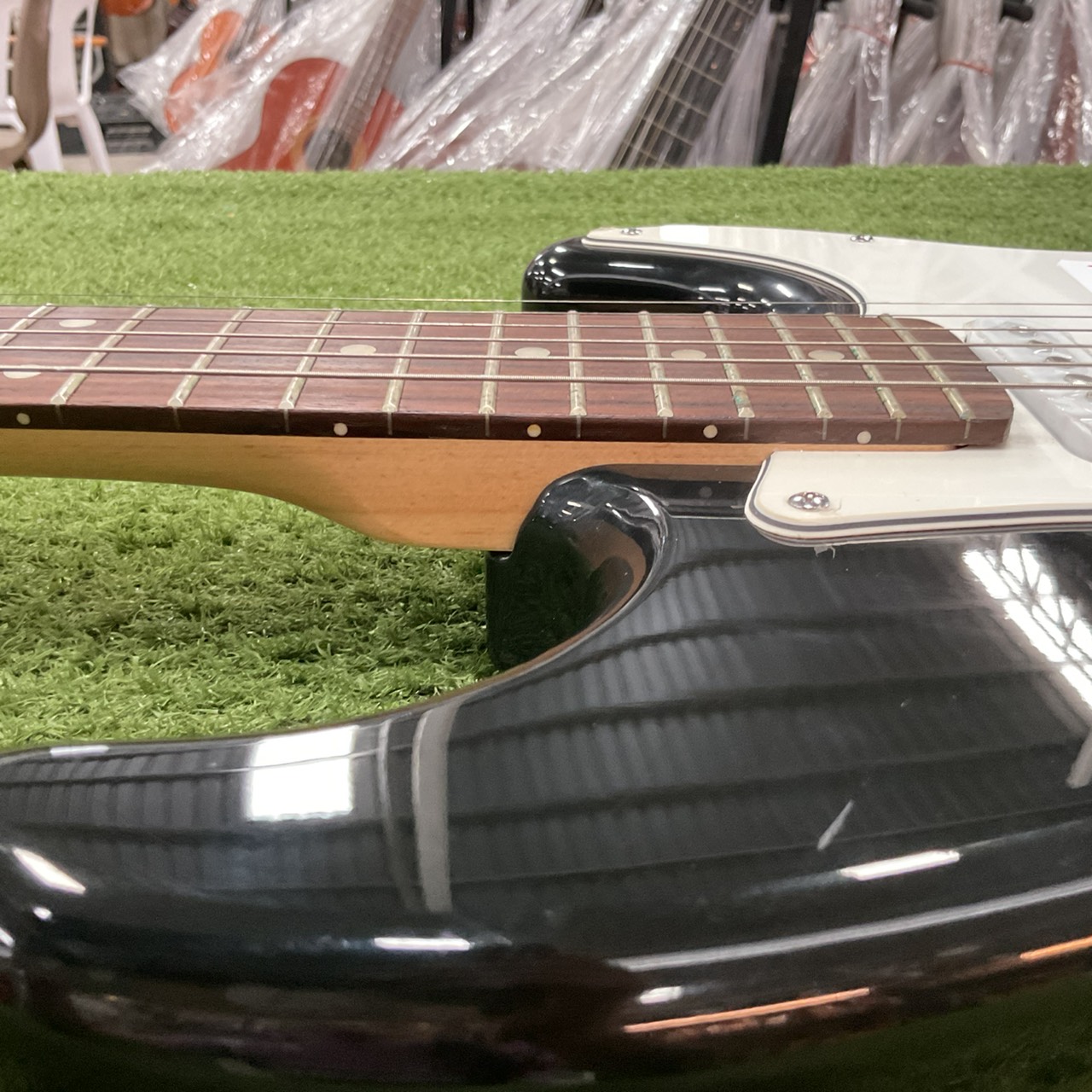 กีต้าร์ไฟฟ้า SELDER