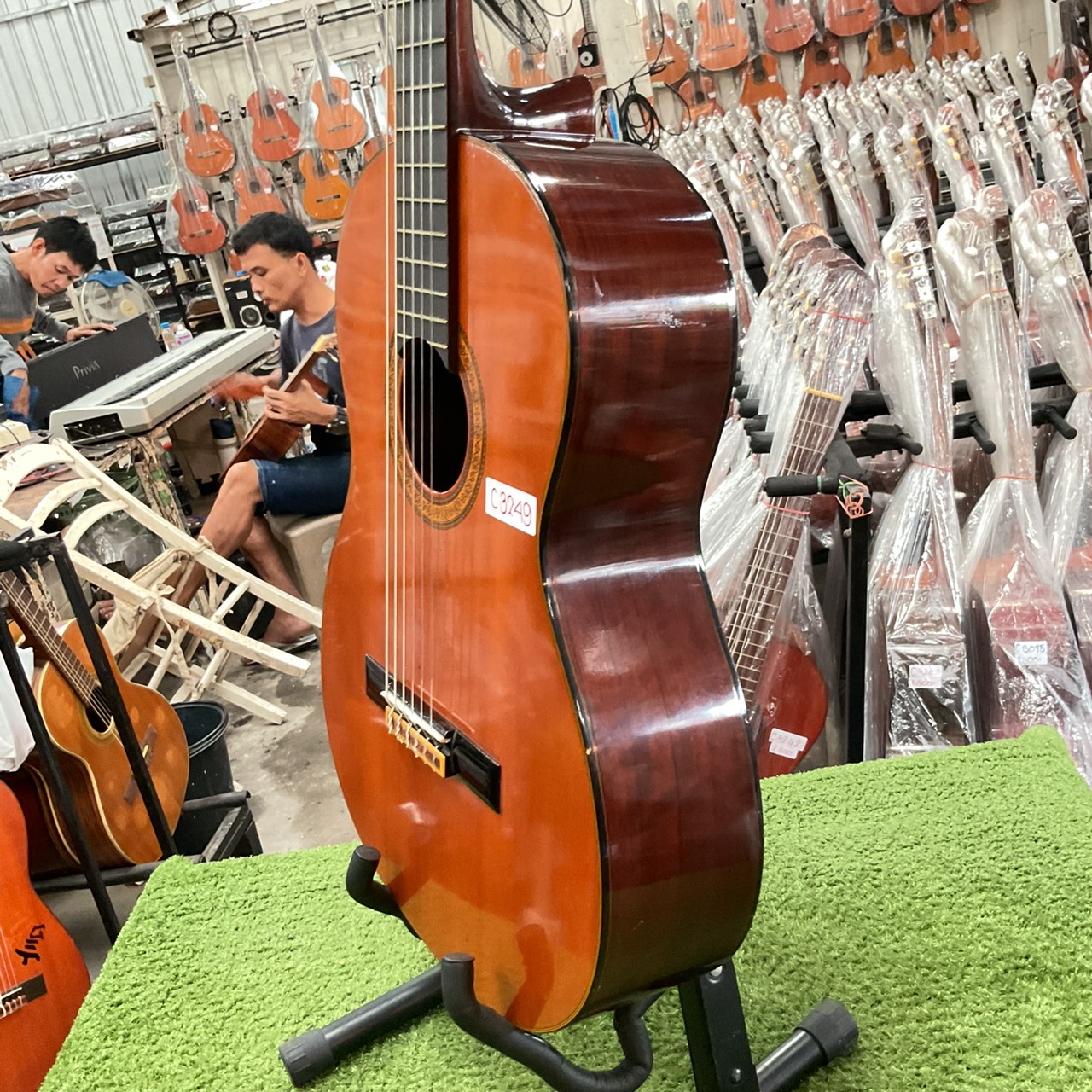 กีต้าร์คลาสสิค YAMAHA : C-180