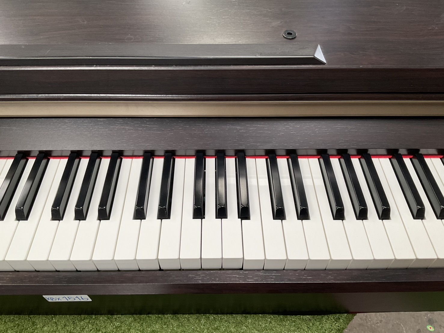 เปียโน YAMAHA : CLP-920 สินค้าไม่พร้อมใช้งาน (ต้องซ่อม)