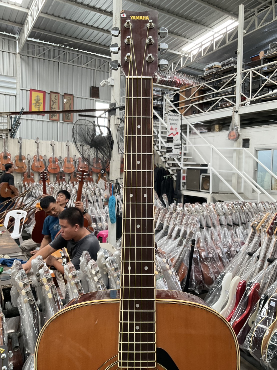 กีต้าร์โปร่ง YAMAHA : FG-200D