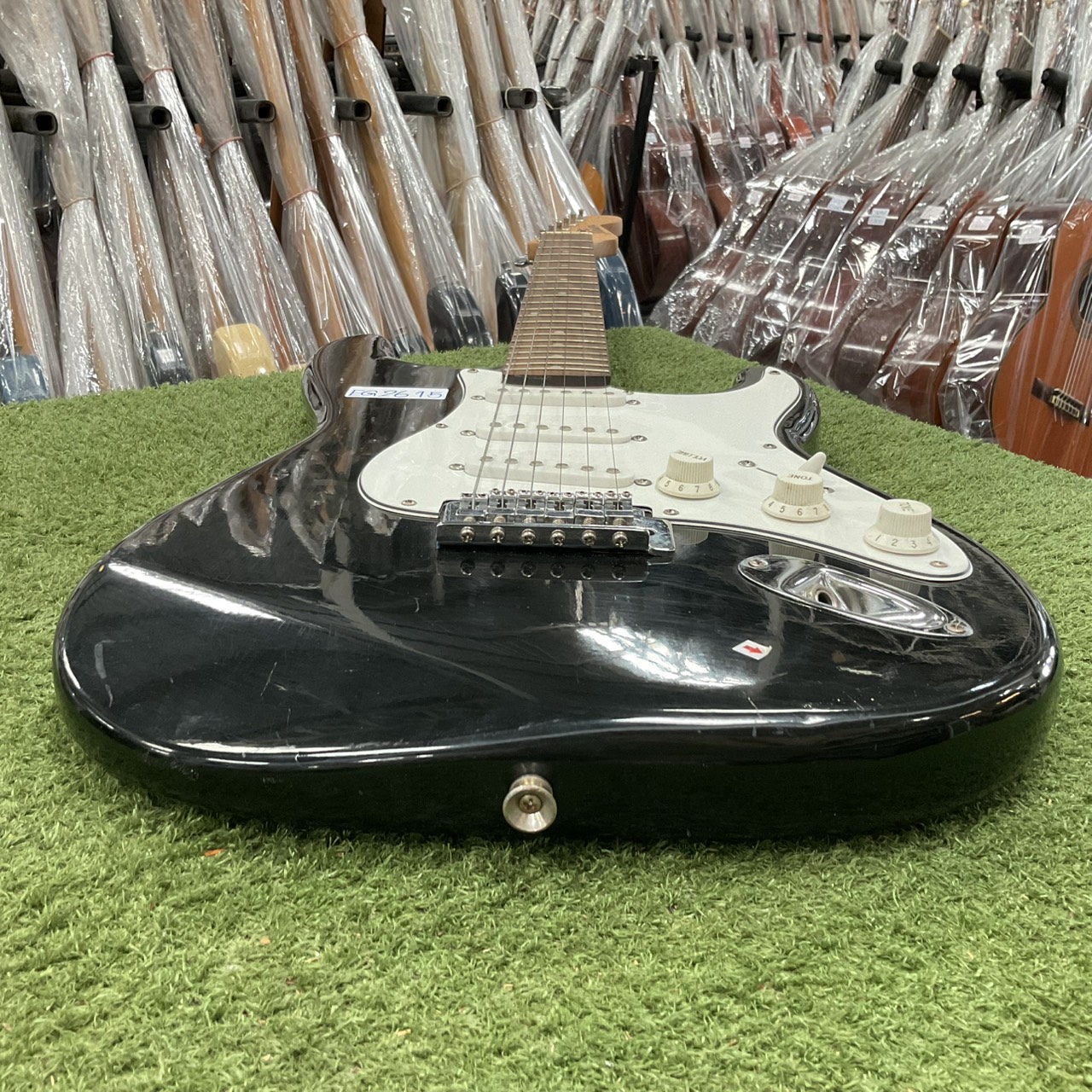 กีต้าร์ไฟฟ้า Maison