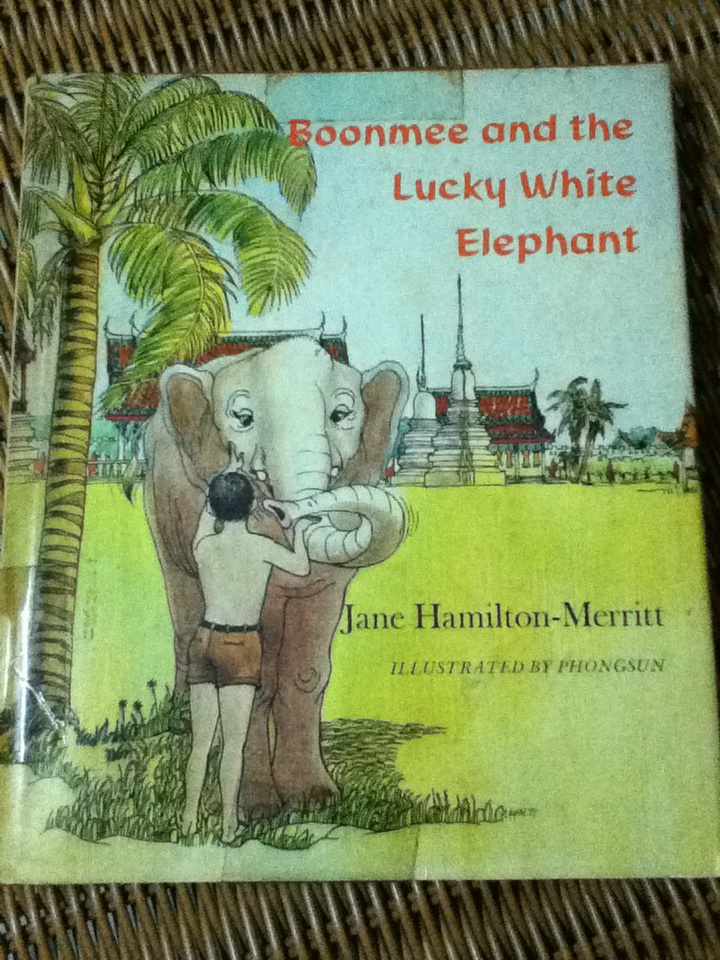 Boonmee and the Lucky White Elephant/ Jane Hamilton-Merritt