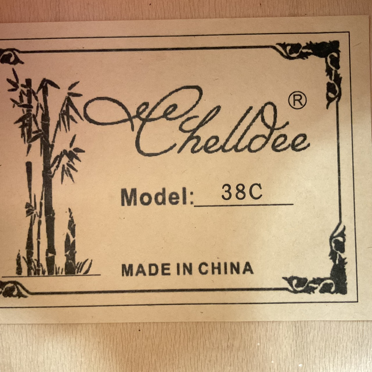 กีต้าร์โปร่ง Chelldee : 38C