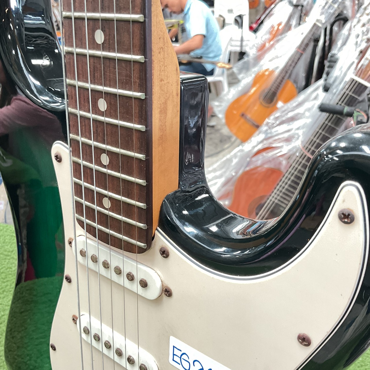 กีต้าร์ไฟฟ้า SELDER