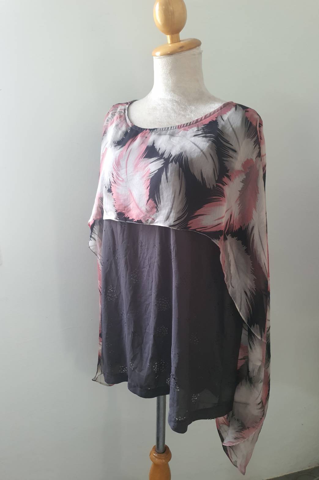 FF06434 เสื้อผ้ามือสอง ชีฟอง CRISELDA LONTOK อก 46 นิ้ว