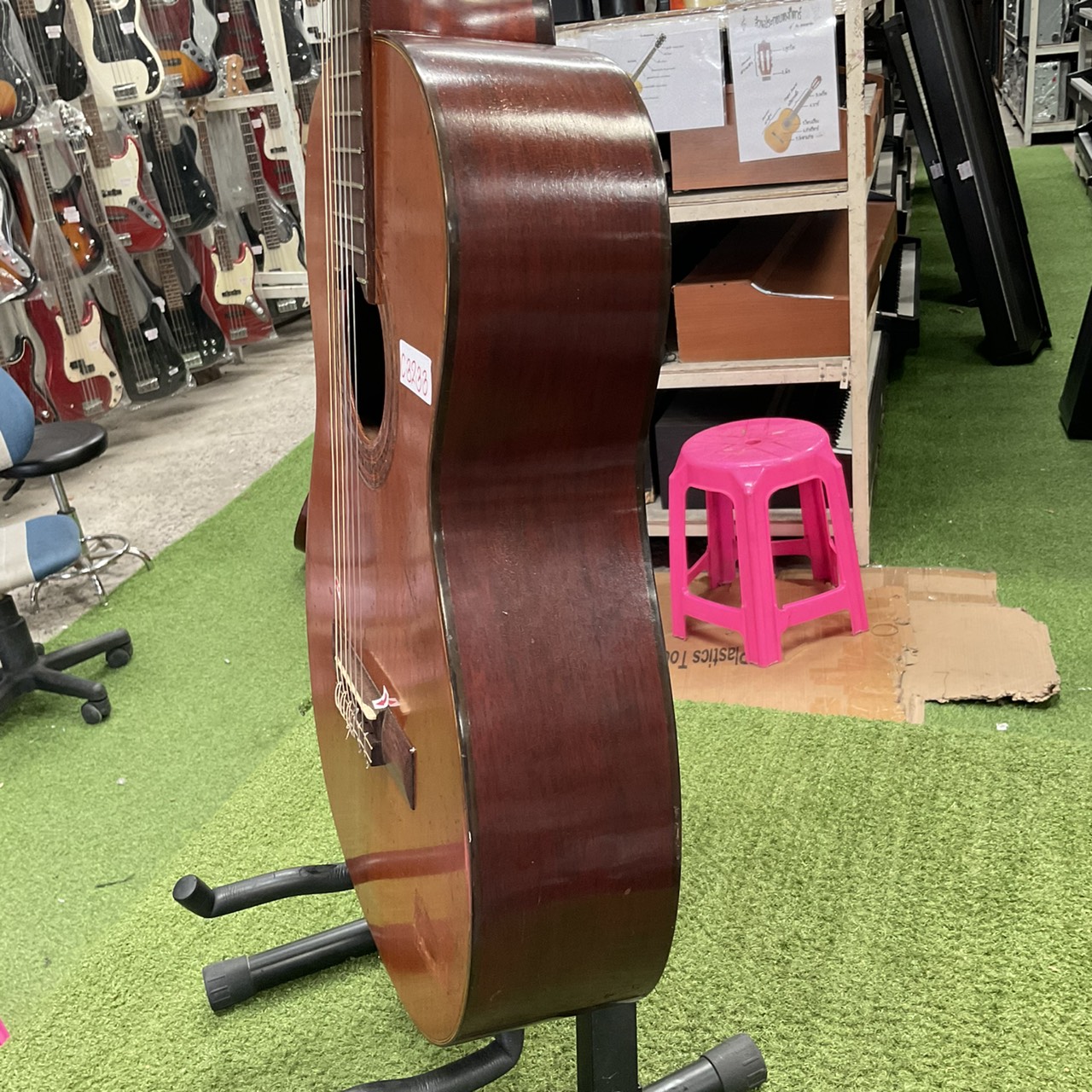 กีต้าร์คลาสสิค No Brand