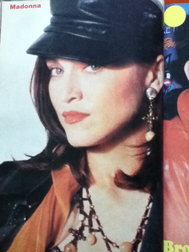 Let it be me YEAR BOOK '90 หนังสือรวมเพลงสากลยอดฮิตพร้อมคอร์ดกีต้าร์