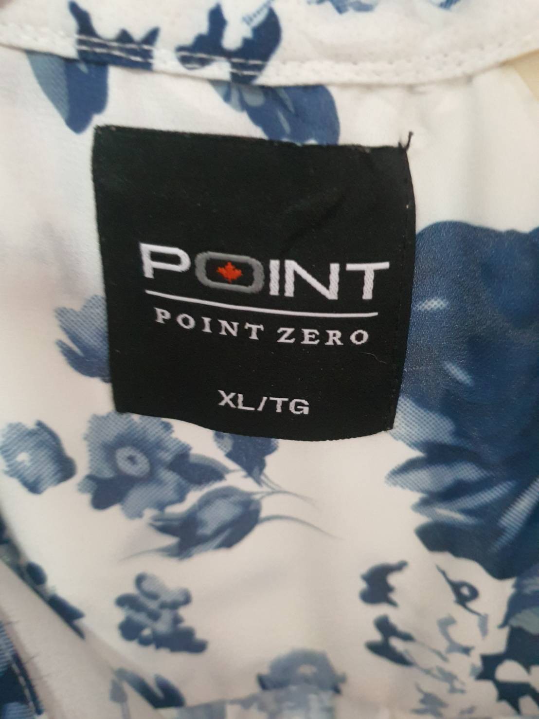FF05614 เสือผ้าแฟชั่น มือสอง สีขาวลาย แบรนด์ POINT อก 46 นิ้ว