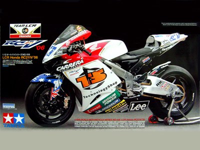 โมเดลมอเตอร์ไซด์ทามิย่า ขนาด 1/12 Tamiya TA14108 LCR Honda RC211V'06