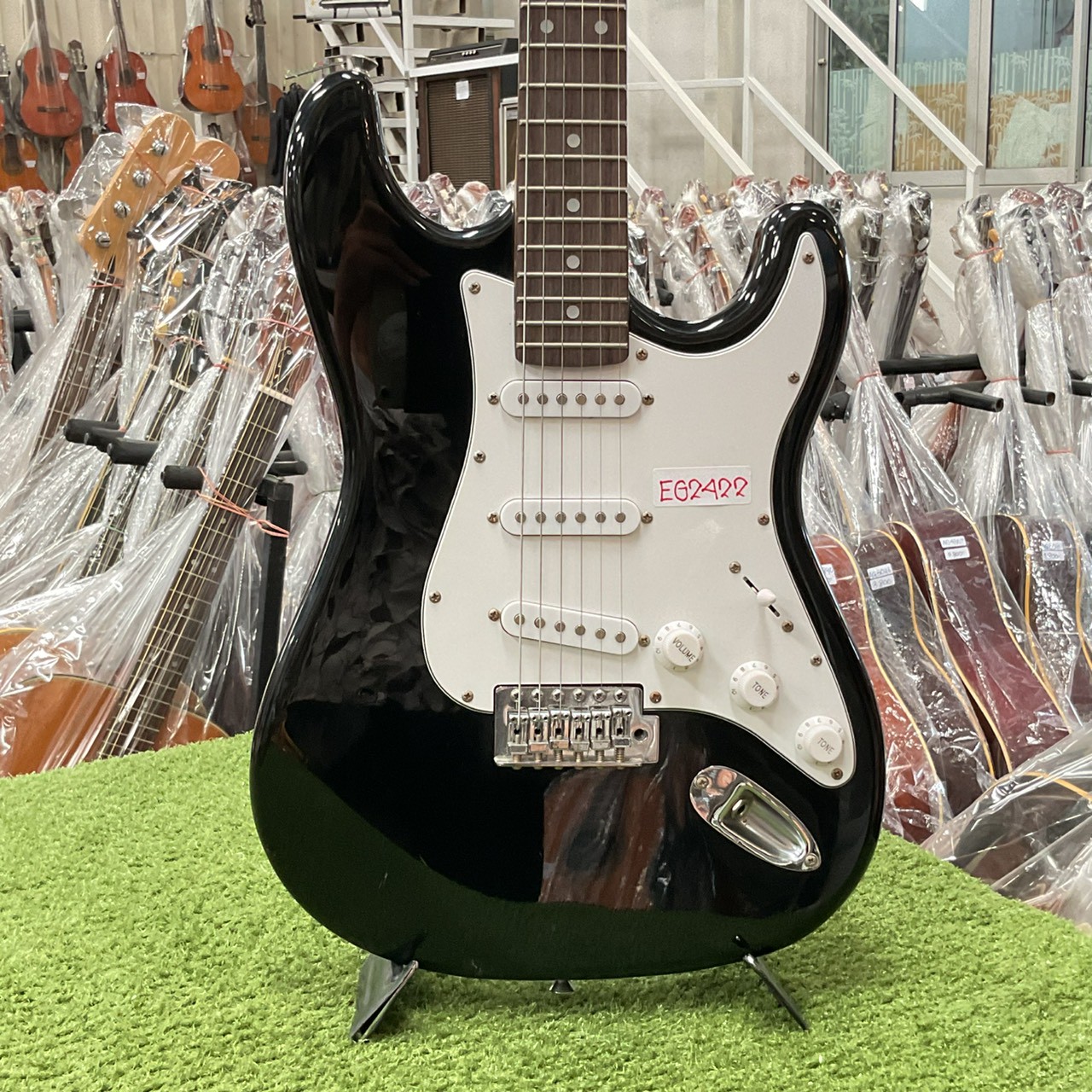 กีต้าร์ไฟฟ้า Legend