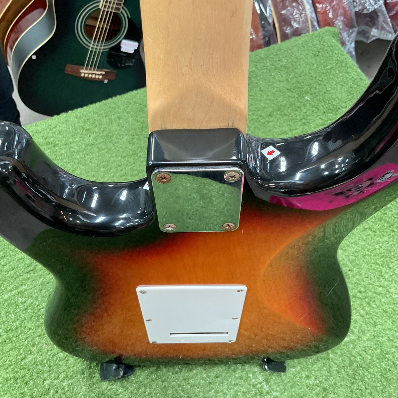 กีต้าร์ไฟฟ้า BUSKER'S