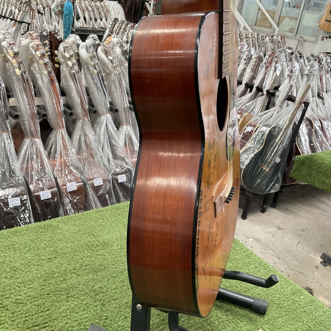 กีต้าร์โปร่ง Hotta : No.80