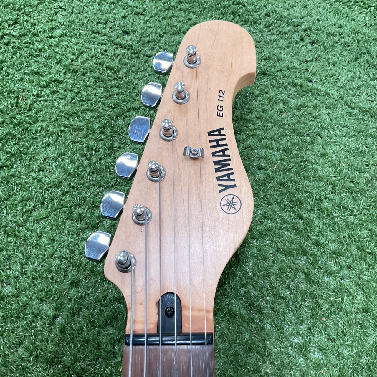 กีต้าร์ไฟฟ้า YAMAHA :EG-112