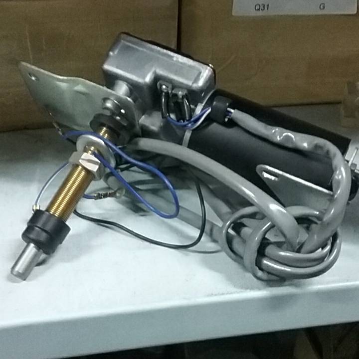 มอเตอร์ปัดน้ำฝนรถเครน TADANO รถตัก 24V