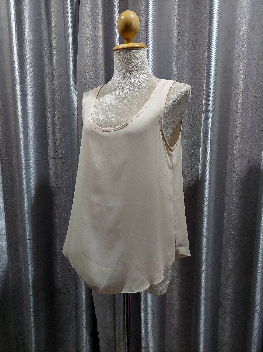 FF06378 เสื้อมือสอง สีครีม แบรนด์ ZARA อก 36 นิ้ว