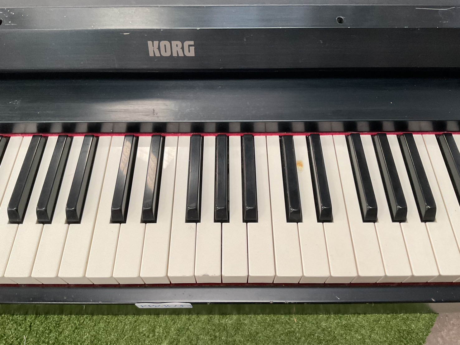 เปียโน KORG : C-4000 สินค้าไม่พร้อมใช้งาน (ต้องซ่อม)