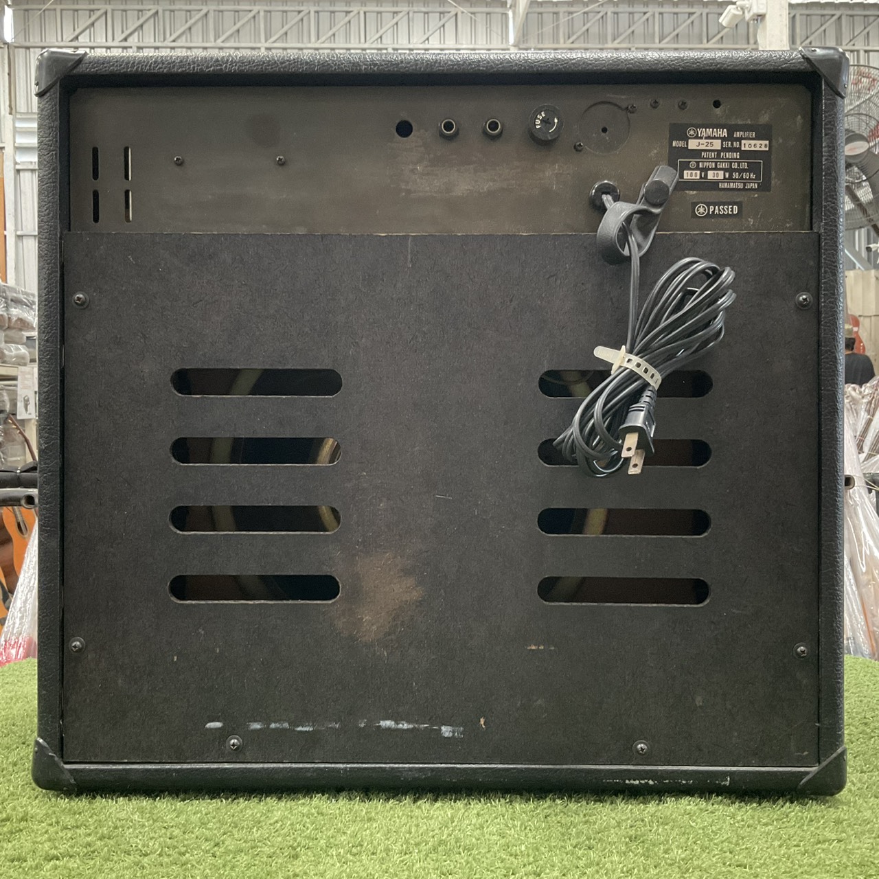 แอมป์กีต้าร์ YAMAHA : J-255