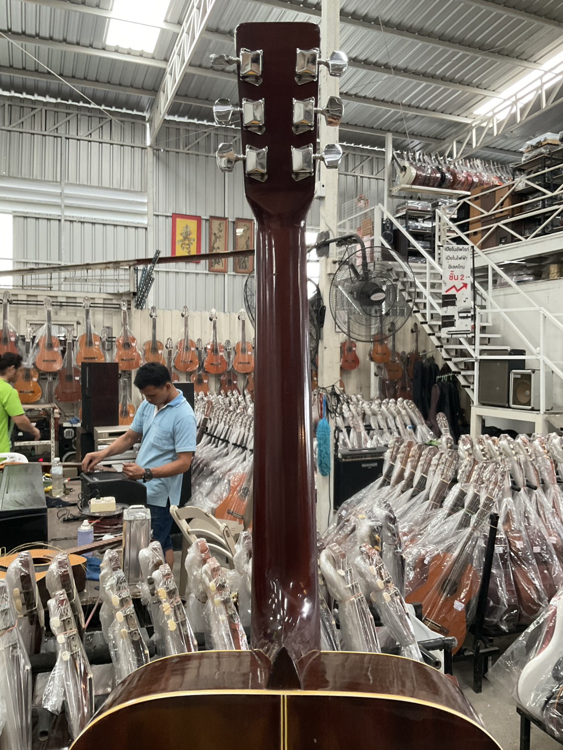 กีต้าร์โปร่ง No Brand