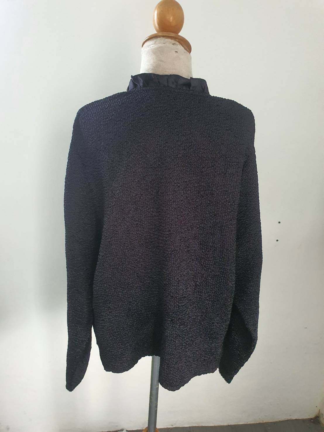 FF05678 เสื้อคลุม มือสอง สีดำ แบรนด์ avenue อก 46-55 นิ้ว