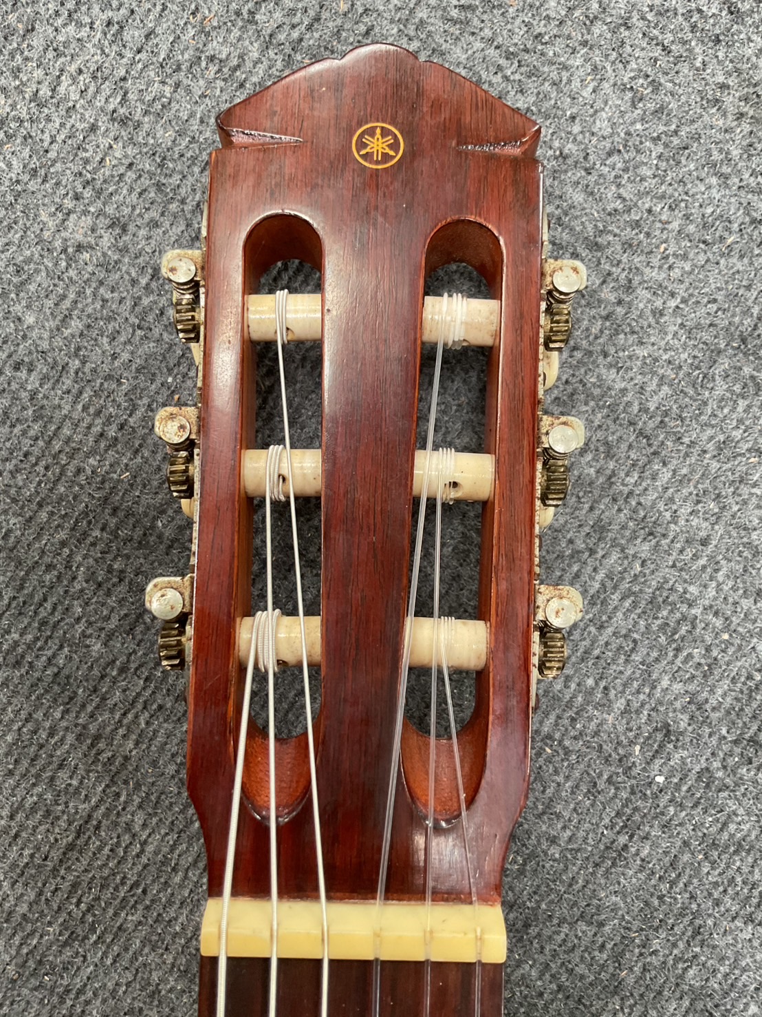 กีต้าร์คลาสสิค YAMAHA : G-120A