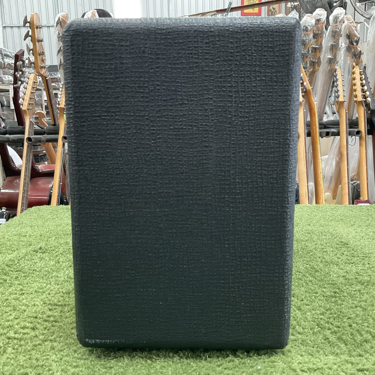 แอมป์กีต้าร์ VOX : Pathfinder10 V9106