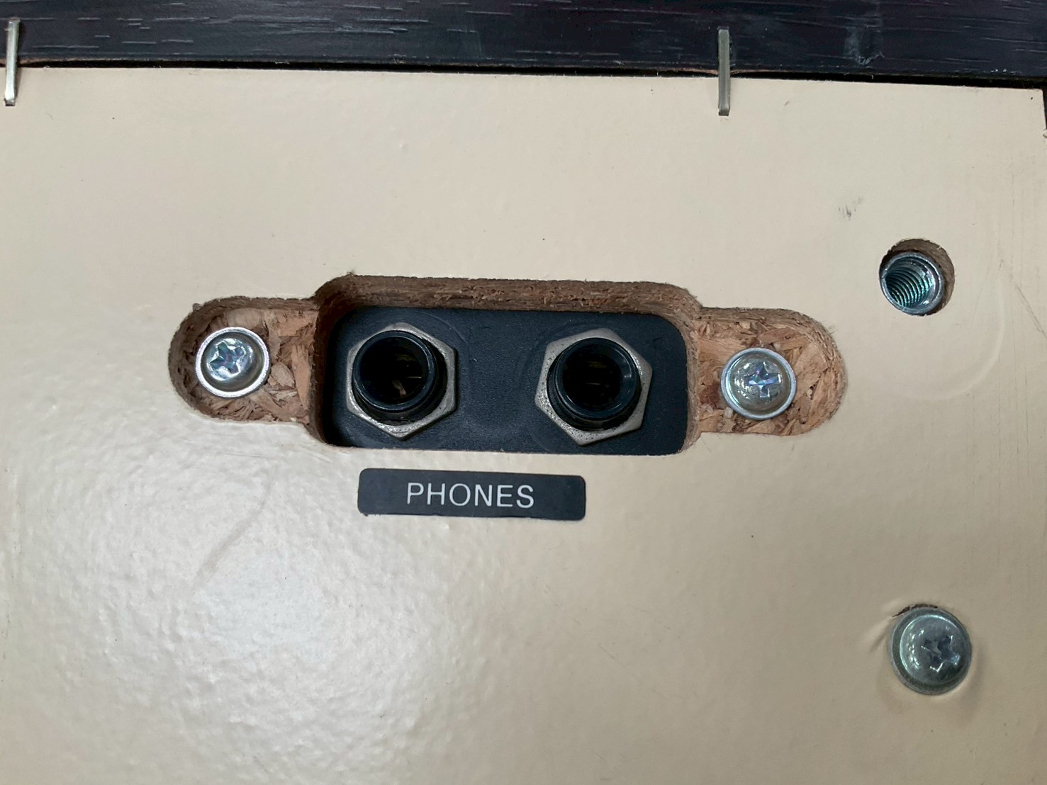 เปียโน CASIO : AP-400 สินค้าไม่พร้อมใช้งาน (ต้องซ่อม)