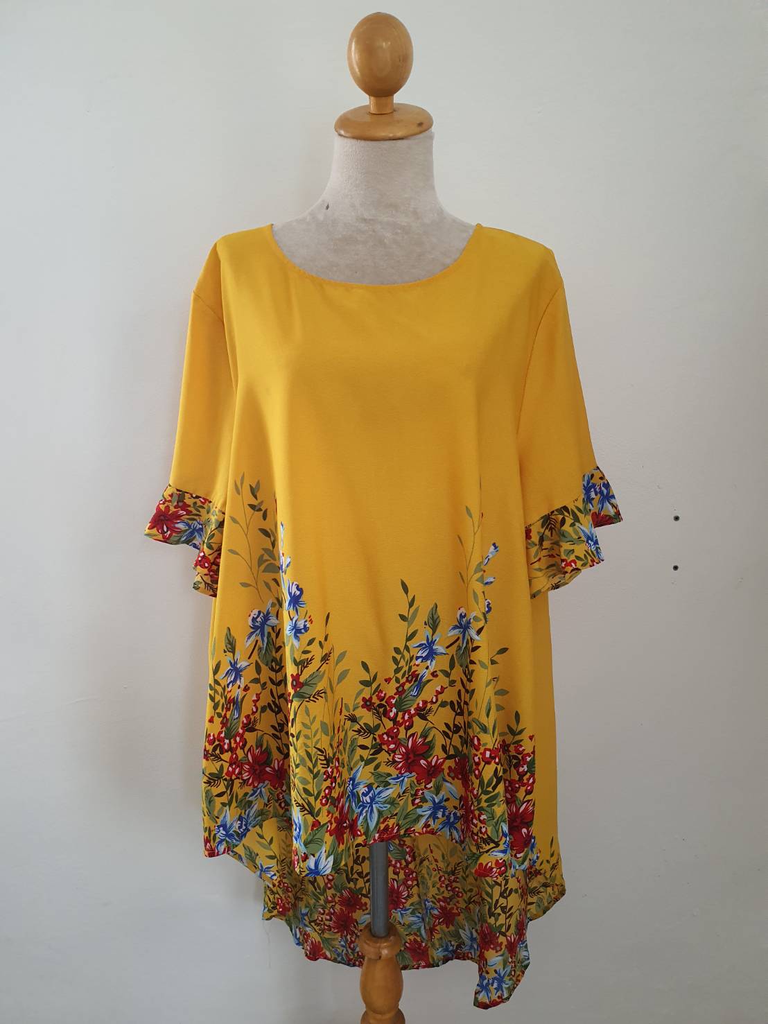 FF05386 เสื้อผ้ามือสอง ชีฟอง สีเหลือง อก free-50 นิ้ว