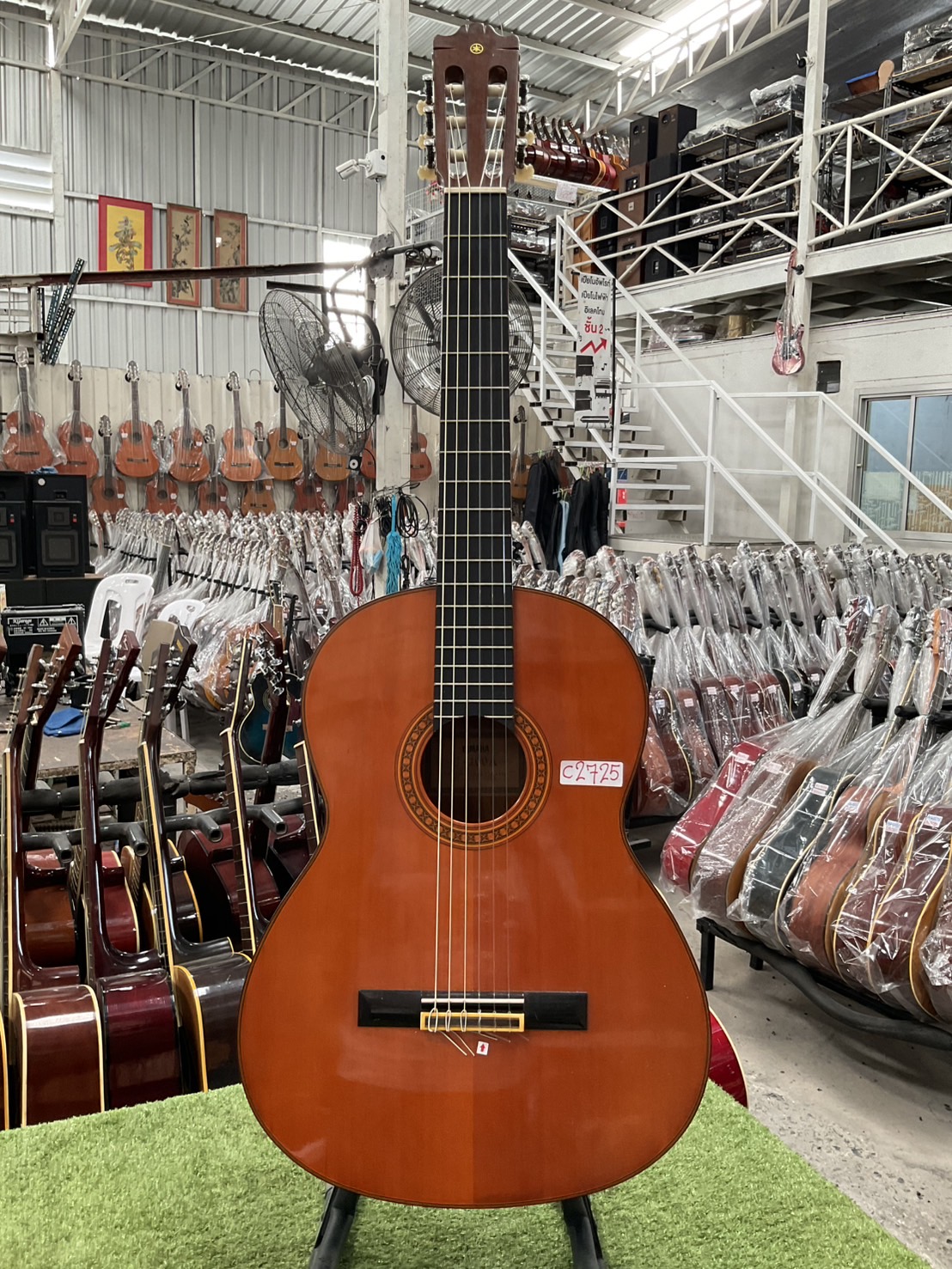 กีต้าร์คลาสสิค YAMAHA : C-200A