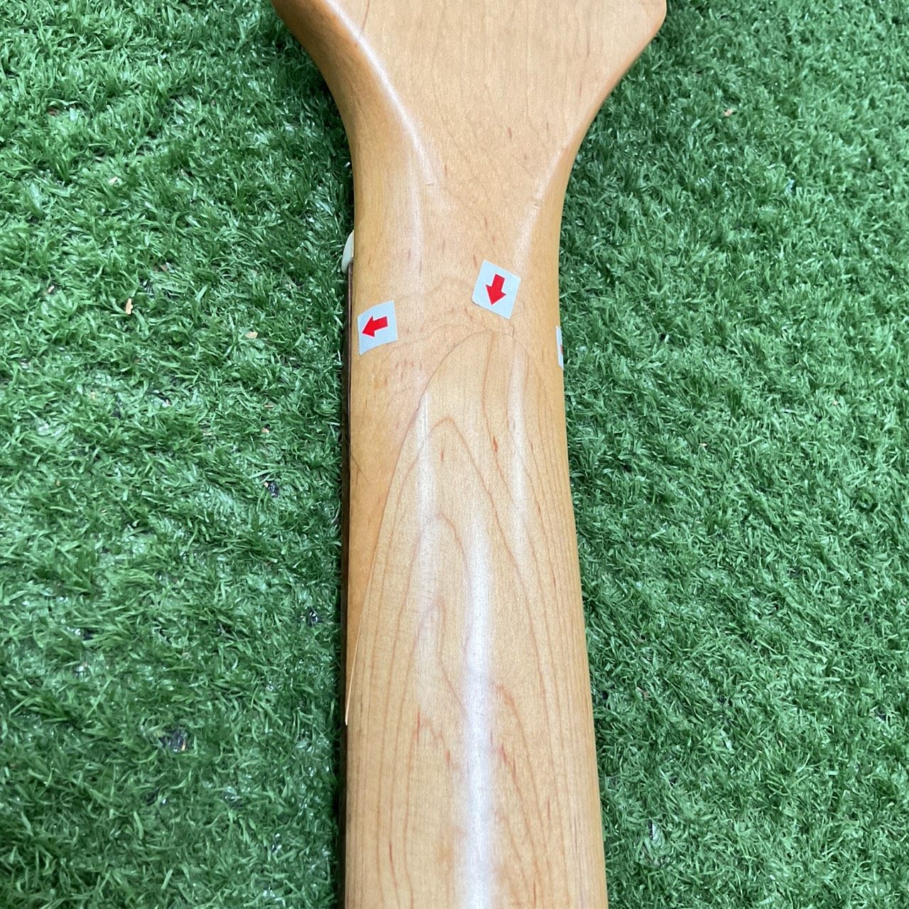 กีต้าร์เบส BUSKER'S