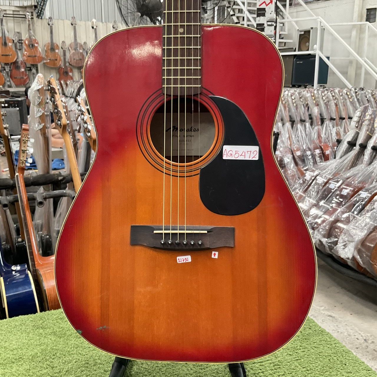 กีต้าร์โปร่ง Morales : MF150