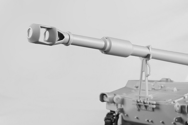 โมเดลปืนใหญ่อัตราจร Kinetic Model 1/35 KI-K61006 M109A2 Self propelled howitzer